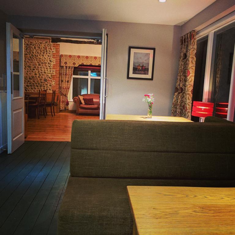 The White Horse Hotel Overstrand Bagian luar foto
